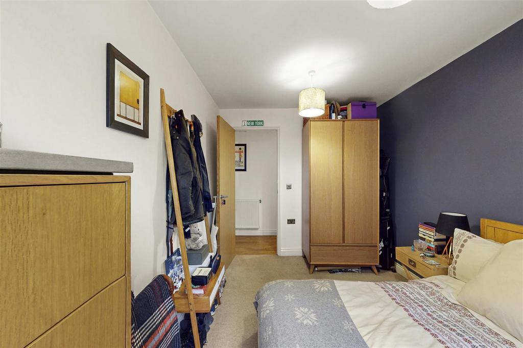 Flat 4, Findlay House - Mtnj F2 Nt Wspm KVk Lr LTy.jpg