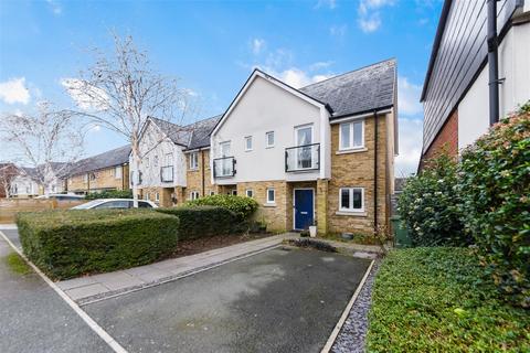 2 bedroom end of terrace house for sale, Parkview Way, Epsom