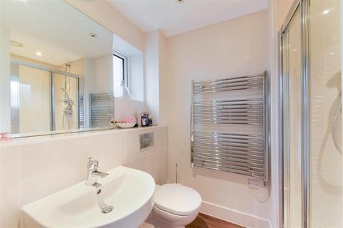 57 Parkview Way, Epsom, KT19 8FA