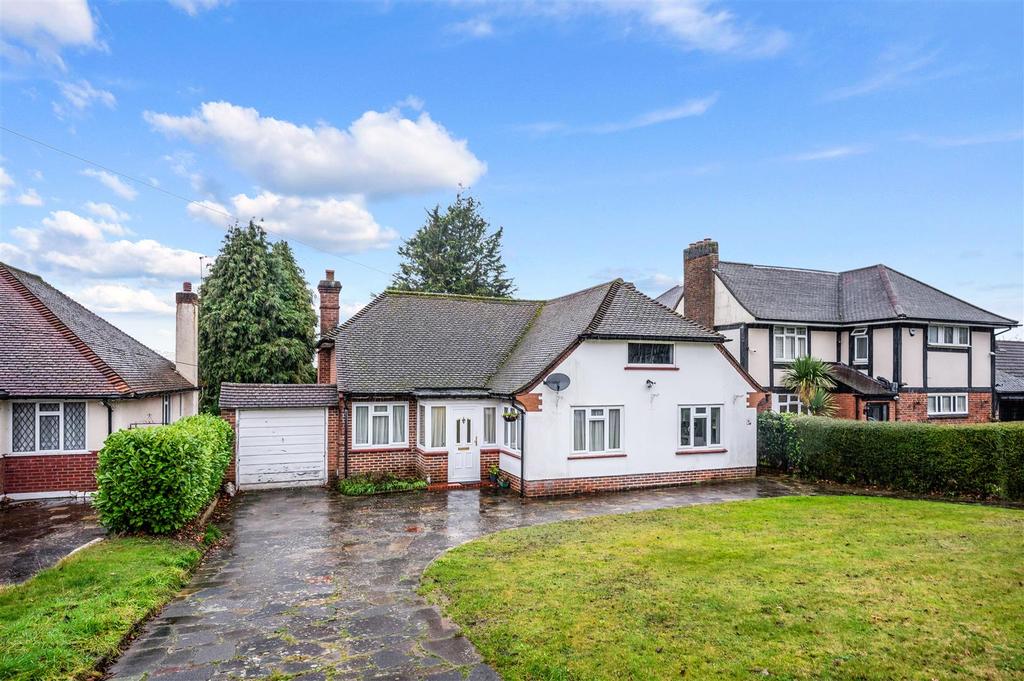 Ruden Way, Epsom Downs 3 bed detached bungalow for sale £850,000