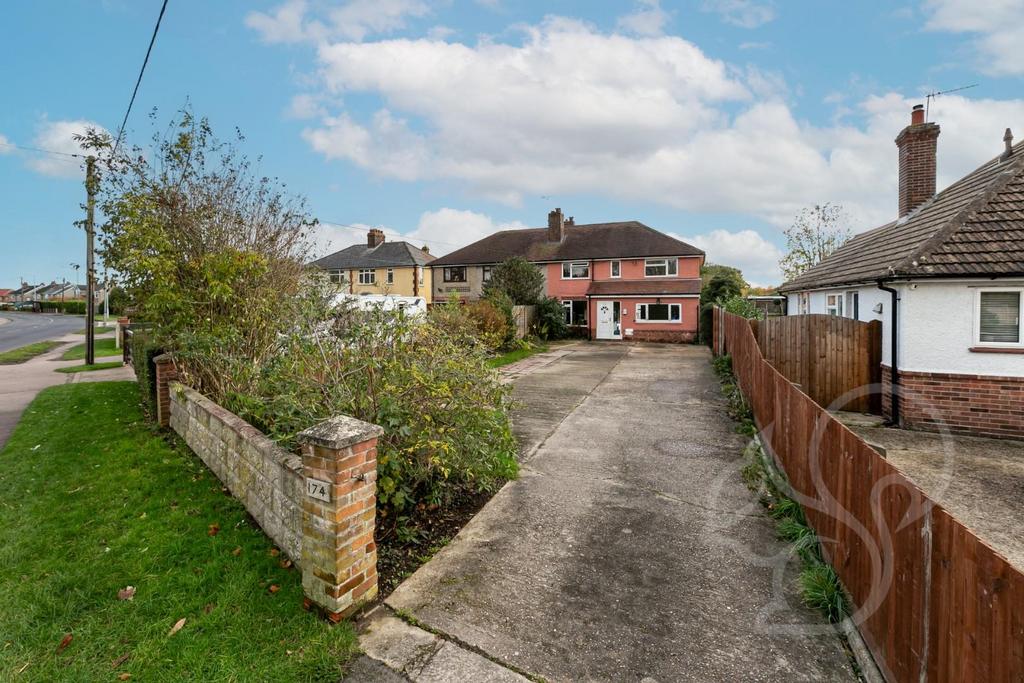 Long Road, Lawford 5 bed semidetached house for sale £400,000