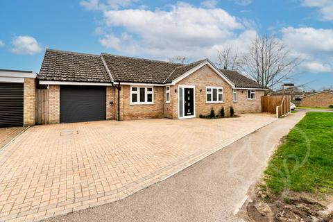 4 bedroom detached bungalow for sale, The Street, Capel St. Mary