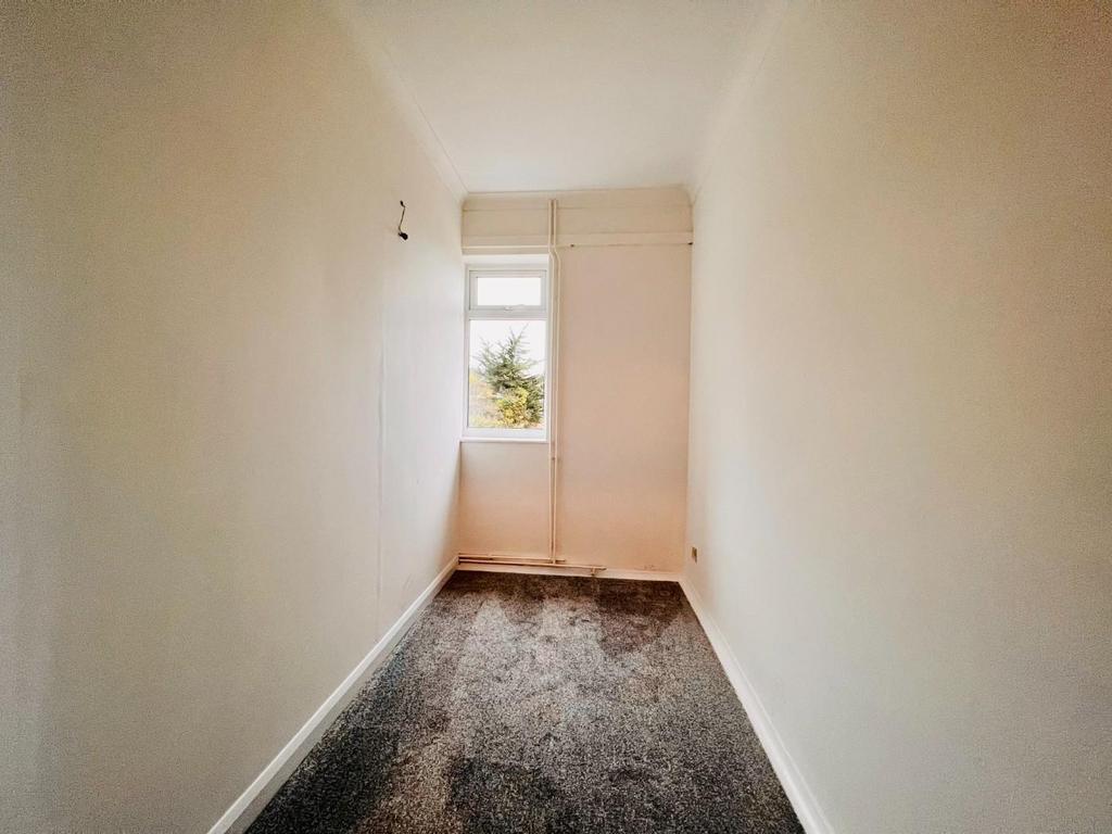 Bedroom 4.jpeg