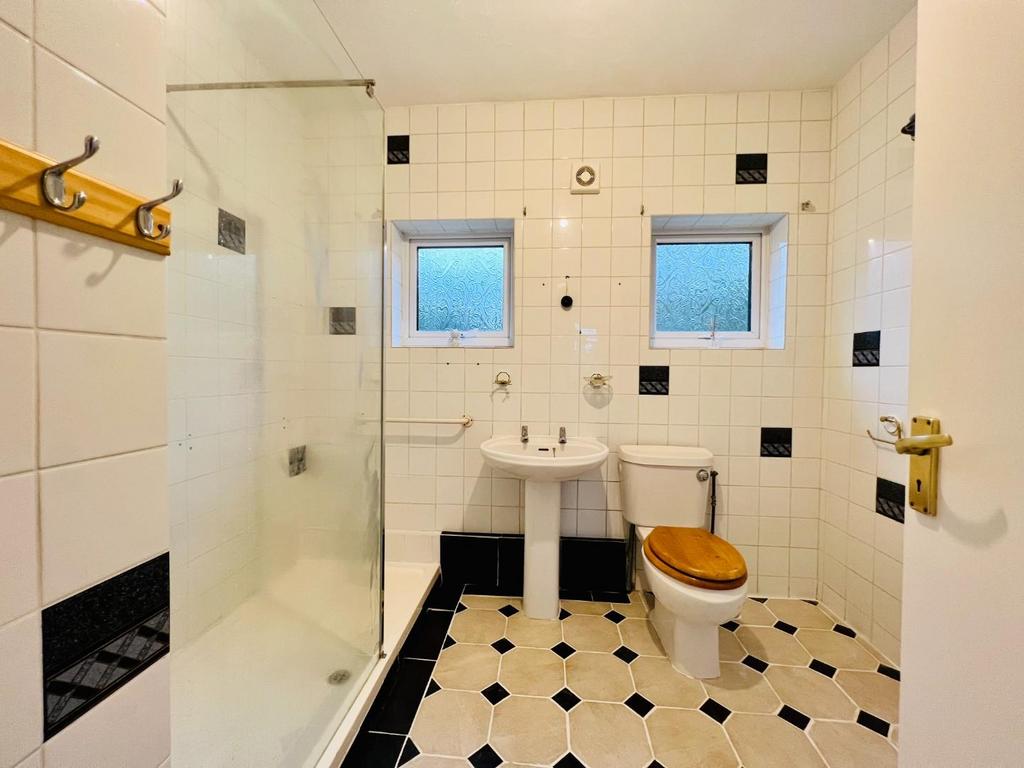 Bathroom.jpeg