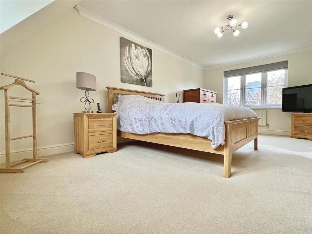 Bed 1c.jpg