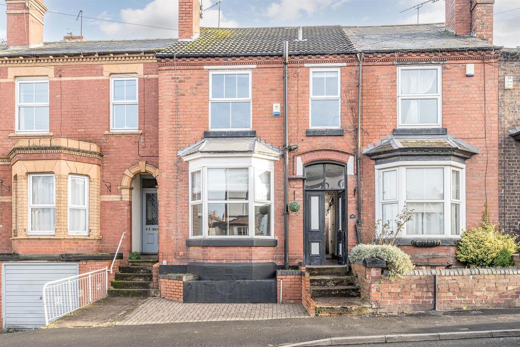 High Street, Wollaston, DY8 4NJ 3 bed terraced house for sale £279,950