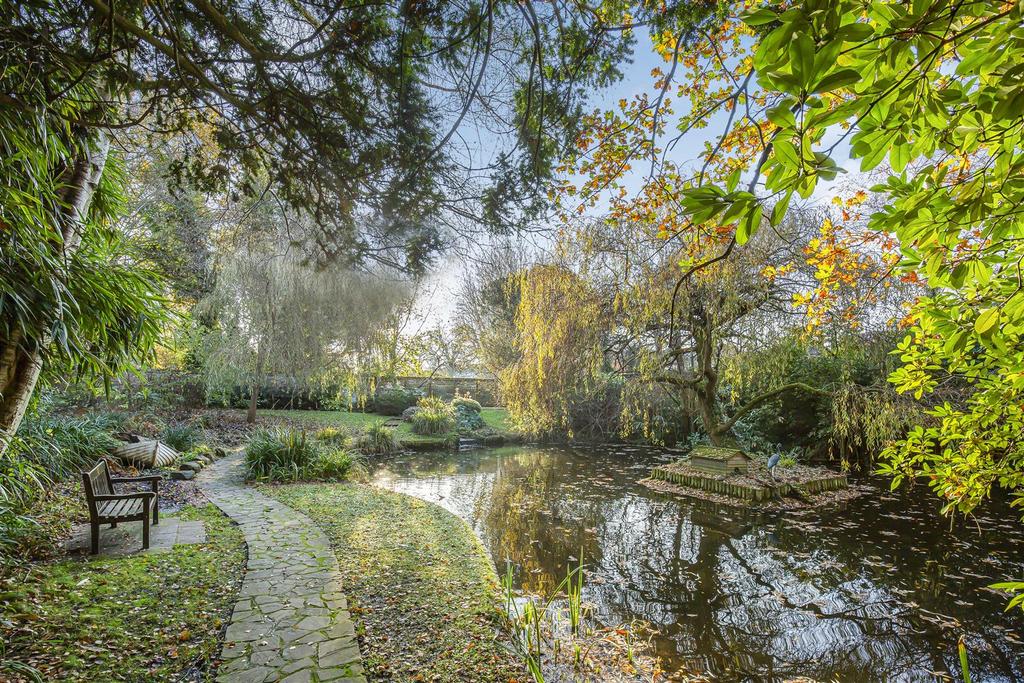 JA ouse Courtlands TW10-3.JPG