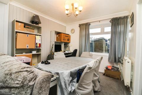 14 Butneys, Basildon, SS14 2DH