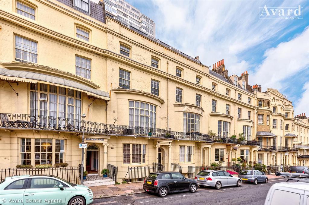 Flat 9, 53-54 Regency Square-6.jpg