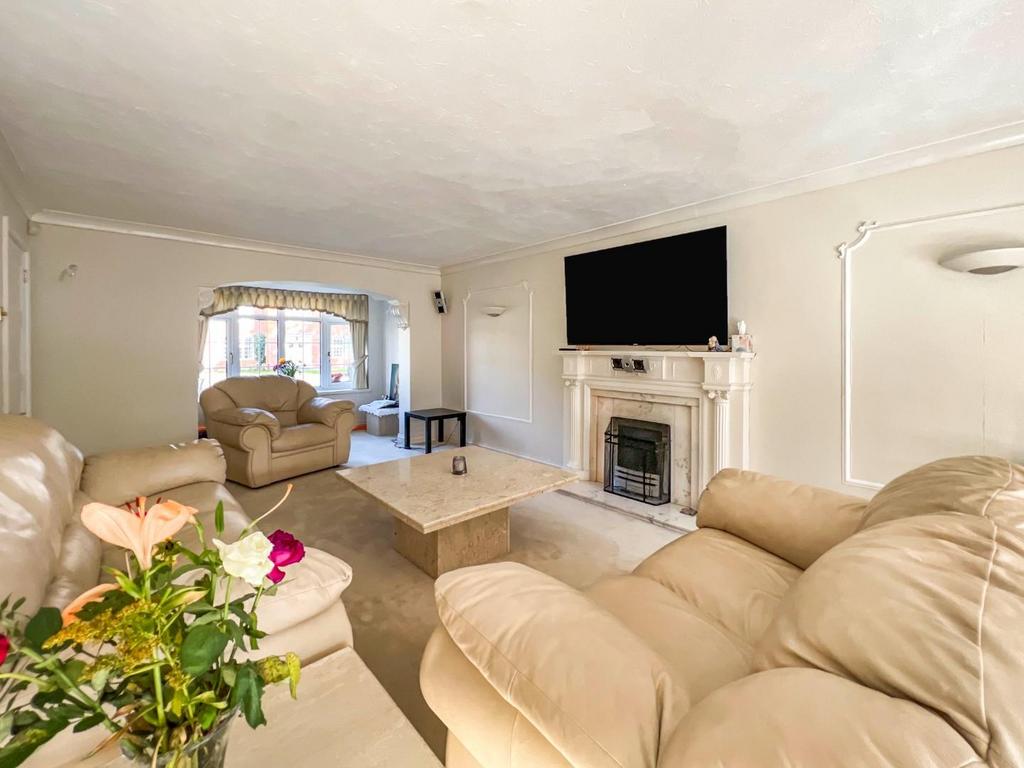 Regency Drive, Finham, Coventry 5 bed detached house for sale £800,000