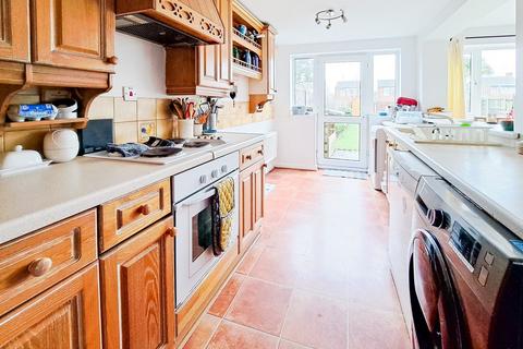 26 Furlong Lane, Alrewas, Burton-on-trent, DE13 7EE