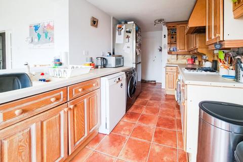 26 Furlong Lane, Alrewas, Burton-on-trent, DE13 7EE