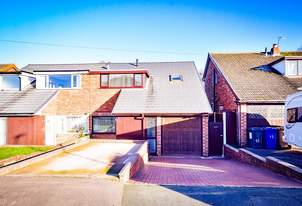 Highfield Avenue, Burntwood, WS7 3 bed semidetached house for sale £