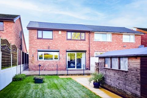 3 bedroom semi-detached house for sale, Highfield Avenue, Burntwood, WS7