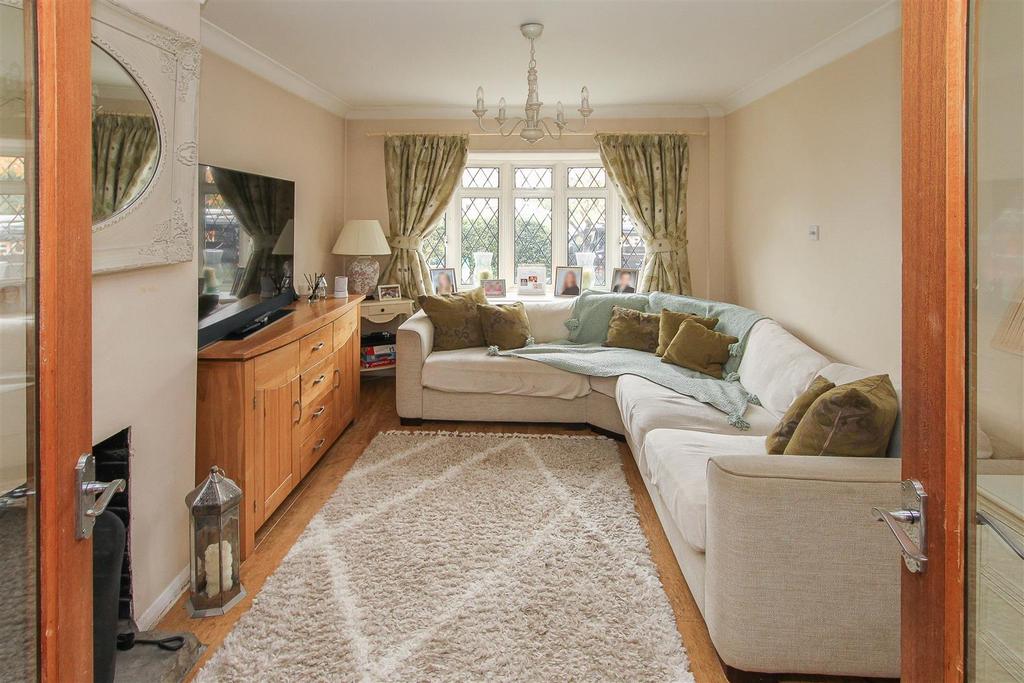 Plovers Mead, Wyatts Green, Brentwood 4 bed detached house for sale £