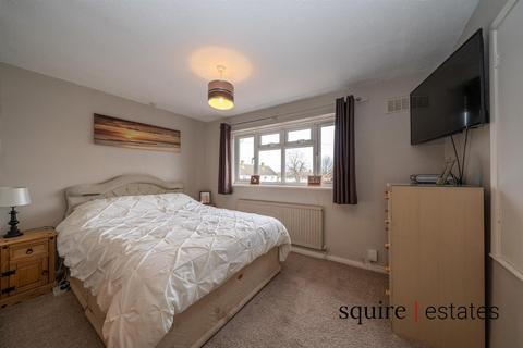 13 Boxted Road, Hemel Hempstead, HP1 2QJ