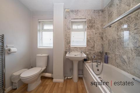 13 Boxted Road, Hemel Hempstead, HP1 2QJ