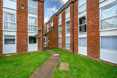 54, Arkley Court Arkley Road, Hemel Hempstead, HP2 7JT