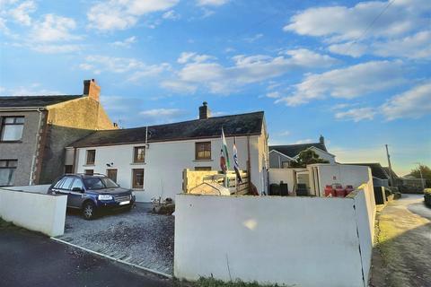 3 bedroom link detached house for sale, Maes Yr Eglwys, Llansaint, Kidwelly