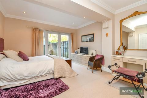 3 bedroom apartment for sale, St. Mary's Avenue, London N3
