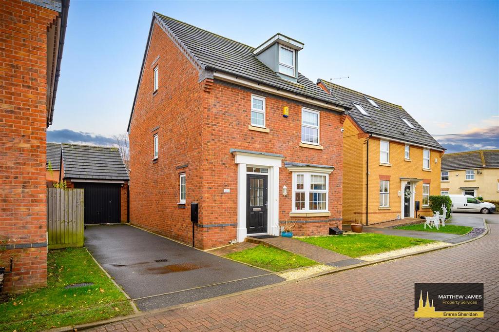 Doreen Close, Copsewood, Binley CV3 Spacious Property Over Three