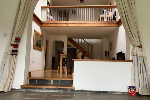 44 Fall Birch Road, Lostock, Bolton, BL6 4LG