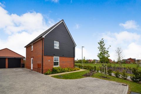 31 Endeavour Way, Burnham-on-crouch, CM0 8FY