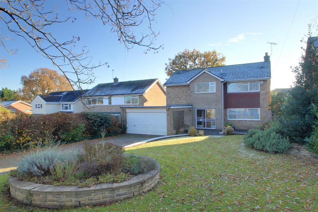 York Close, Kings Langley 4 bed detached house for sale £870,000