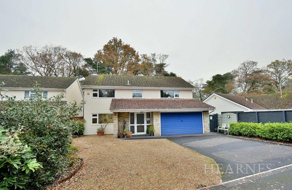 Hazel Drive, Ferndown, BH22 4 bed detached house for sale £700,000