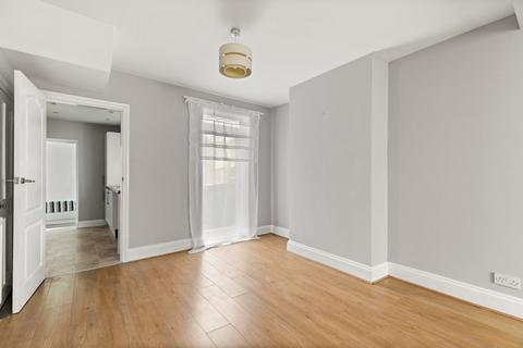 11 Balfour Road, Dover, CT16 2NQ