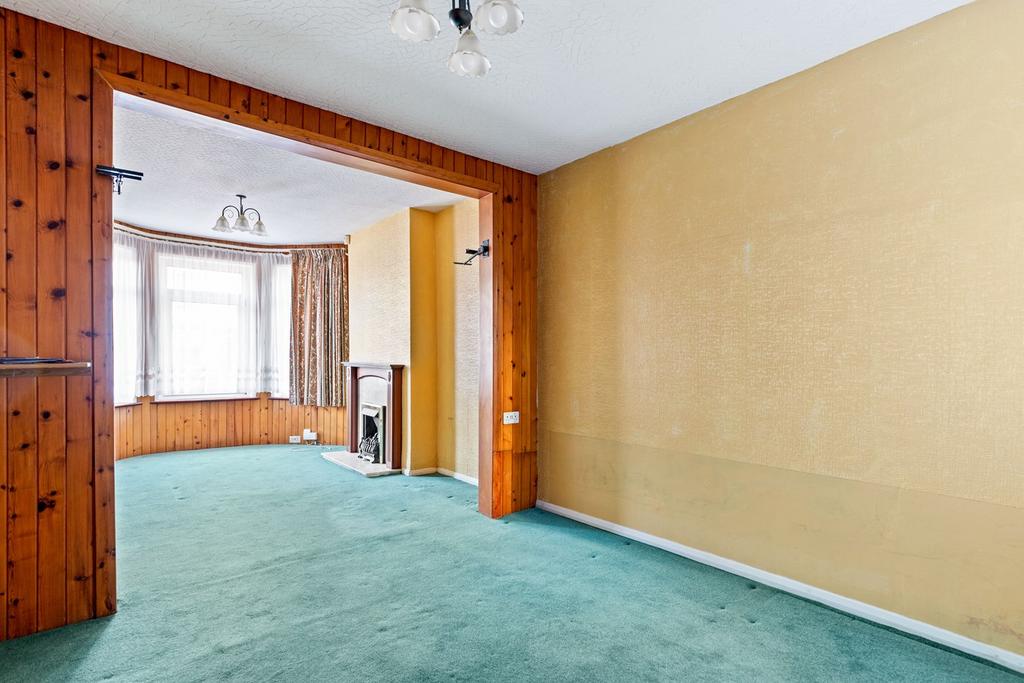 Black Bull Road, Folkestone, CT19 4 bed terraced house for sale £220,000