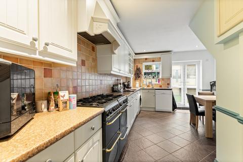 29 Fleming Way, Folkestone, CT19 6LR