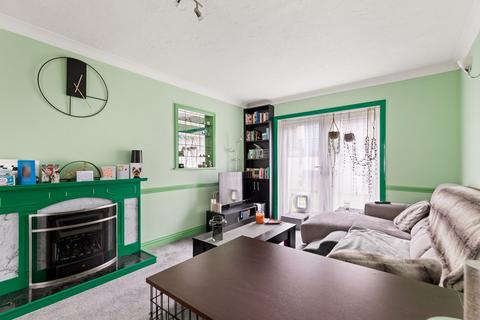 29 Fleming Way, Folkestone, CT19 6LR