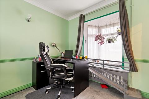 29 Fleming Way, Folkestone, CT19 6LR