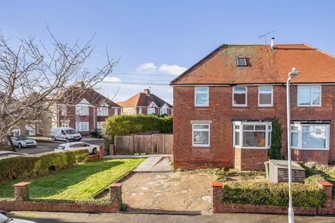 12 Downs Road, Folkestone, CT19 5PW