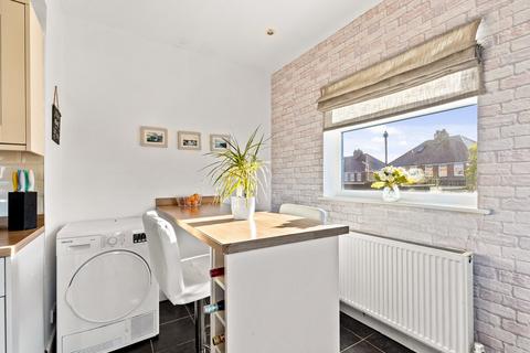 12 Downs Road, Folkestone, CT19 5PW