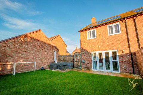 13 Colonel Drive, Rushwick, Worcester, WR2 5TW