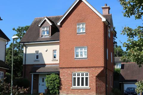 4 bedroom house for sale, St Pauls on the Green, Haywards Heath, RH16