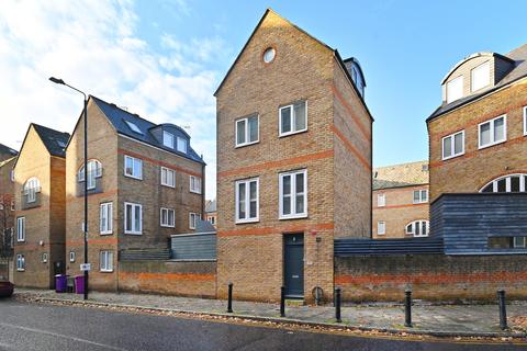 3 bedroom townhouse for sale, London E1W