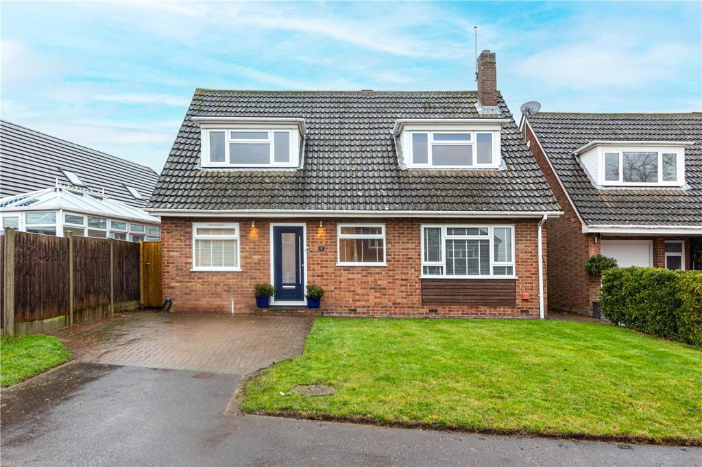 Shepherds Way, Harpenden, Hertfordshire 4 bed detached house for sale