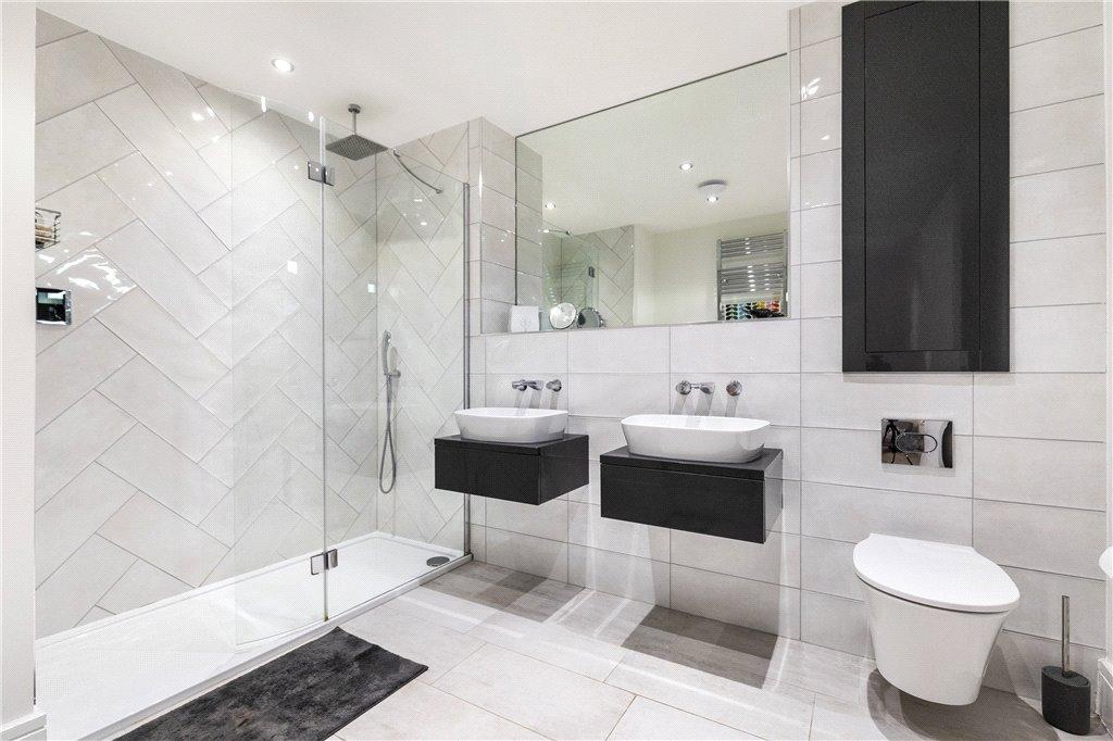 Master Ensuite