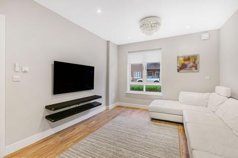 2 Green Close, Brookmans Park, Hatfield, AL9 7ST