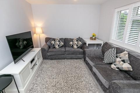 39 Macaulay Road, Caterham, CR3 5HR