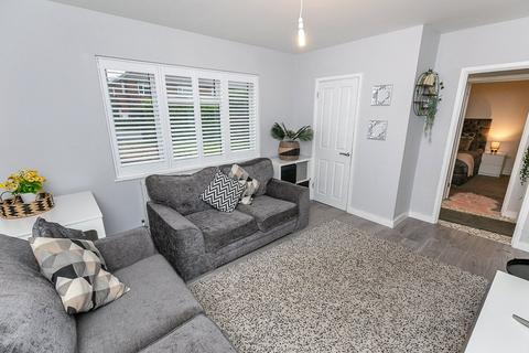39 Macaulay Road, Caterham, CR3 5HR
