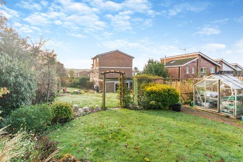 21 Highover Park, Amersham, HP7 0BN