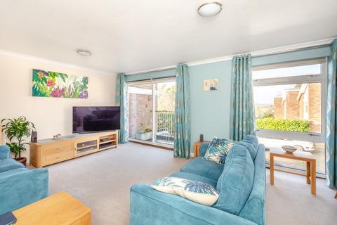 21 Highover Park, Amersham, HP7 0BN