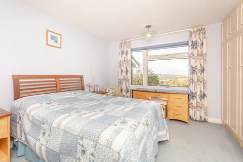21 Highover Park, Amersham, HP7 0BN