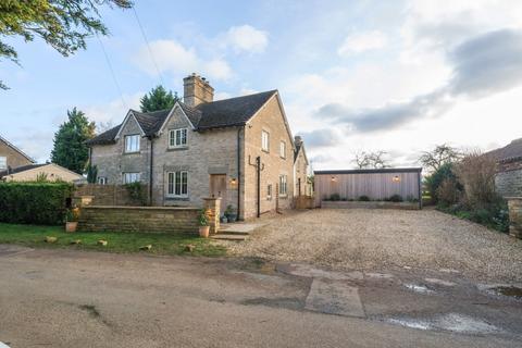 3 bedroom cottage for sale, Hall Cottages Hall Lane, Grantham, Lincolnshire, NG31