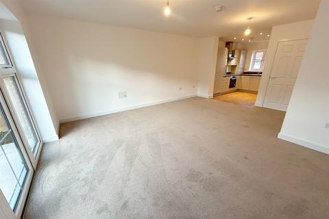 4 bedroom terraced house to rent, Wimborne