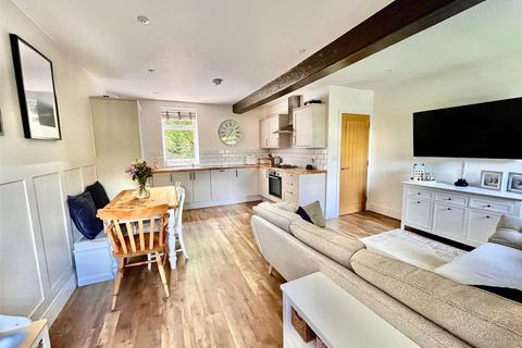 3 bedroom terraced house for sale, Court Mills, Polebarn Road